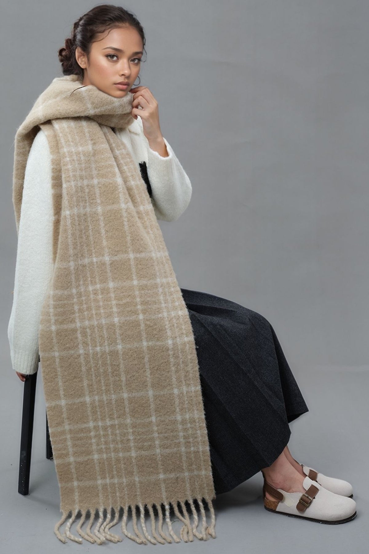 Fringe Plaid Thermal Fur Scarf